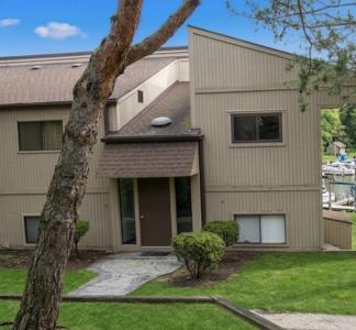 50 Oak Hill Colony