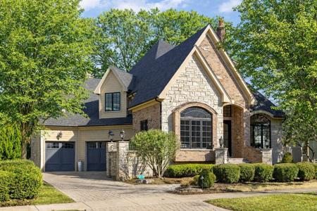 411 W Jefferson Avenue