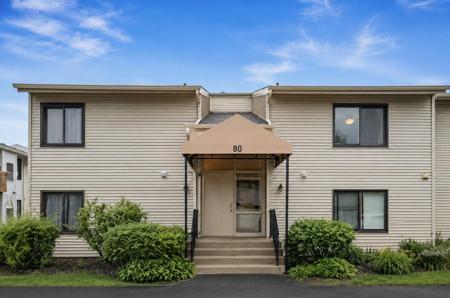 80 Commonwealth Court