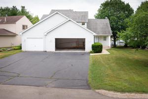 800 Candlewick Drive NE