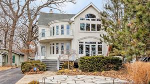 24780 W Lake Shore Drive