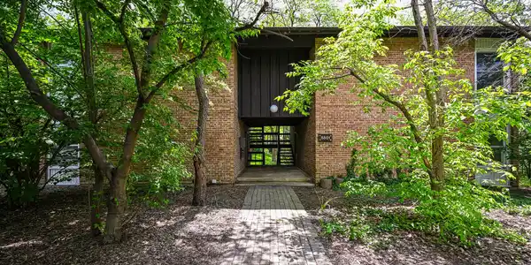 5501 E Lake Drive