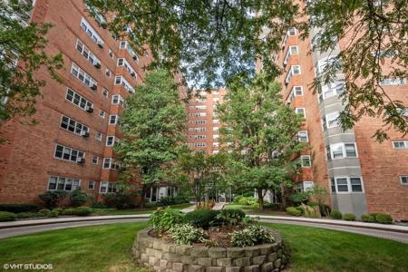 4950 N Marine Drive