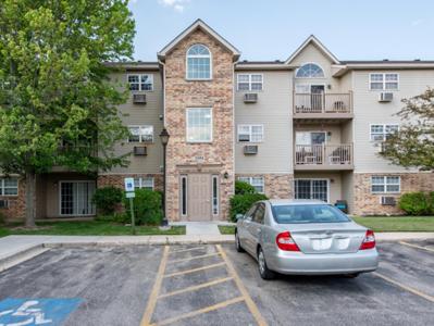 1584 W Crystal Rock Court