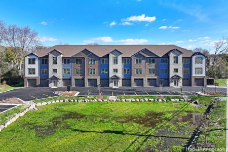 319 S Glendale Avenue