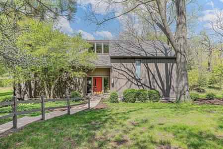 744 OLD BARN Road
