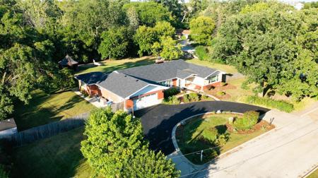 1010 Crabtree Lane