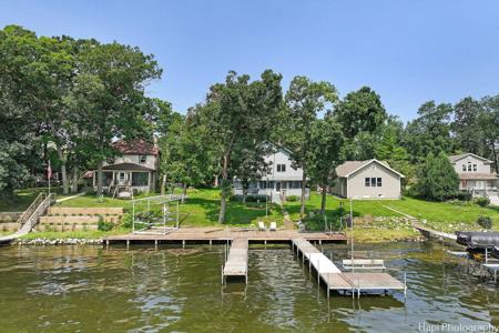 42385 N Woodbine Avenue