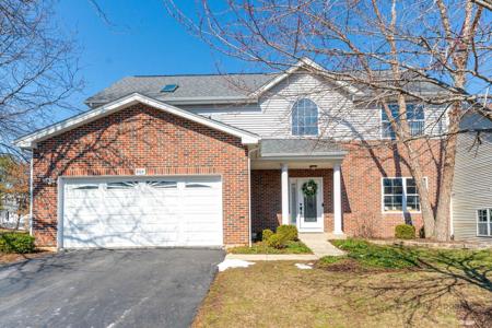 204 N Crooked Lake Lane