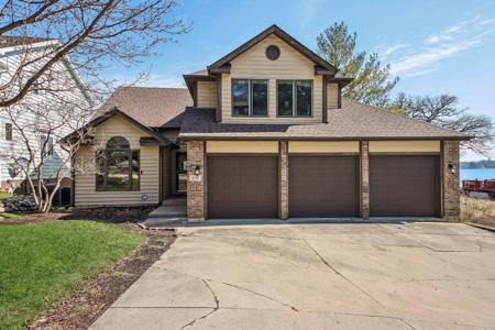 171 Waltonian Terrace