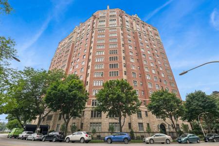 3800 N LAKE SHORE Drive