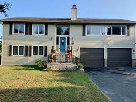 952 Lake Holiday Drive
