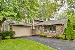 37629 N Lake Vista Terrace