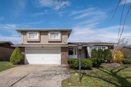 22604 Lakeshore Drive