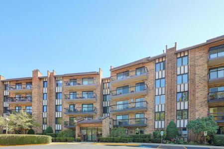 501 Lake Hinsdale Drive