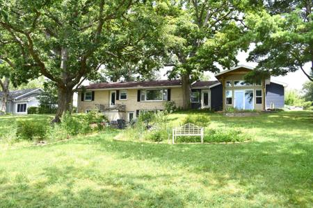 302 Weaver Court