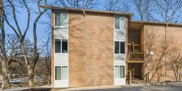 5811 Oakwood Drive