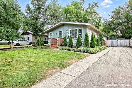 33648 N Oakland Drive