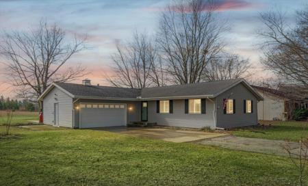 1432 Country Club Lane