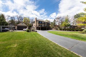 3200 E Lake Shore Drive