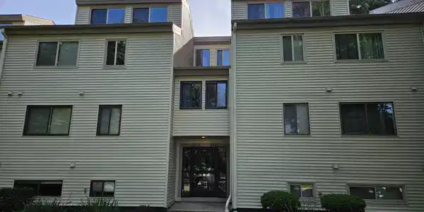 2123 Melrose Drive