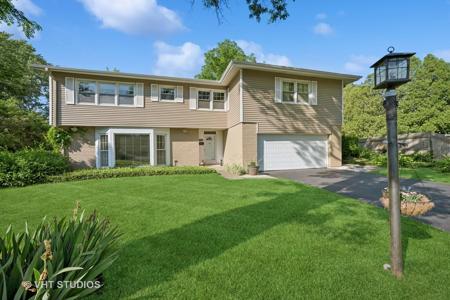 1119 Hampton Court