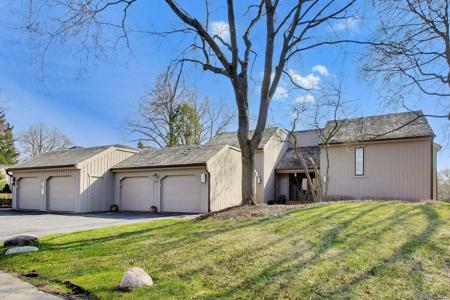 83 Thornhill Lane