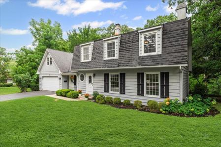 933 HOLCOMB Drive