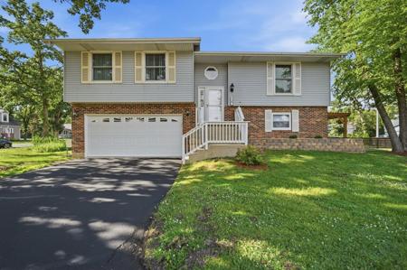 136 edgewater Drive