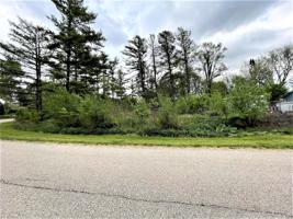 8019 E Maplewood Drive