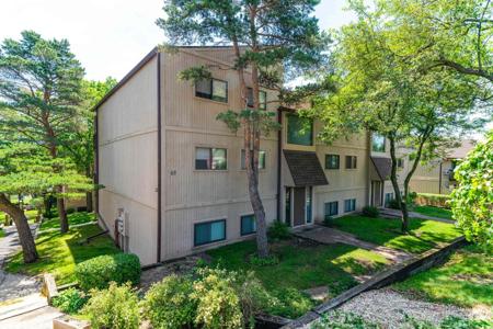 53 Oak Hill Colony Street