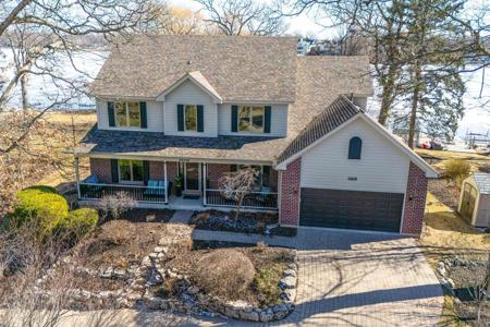 42429 N Woodbine Avenue