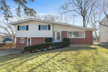 657 Lomond Drive