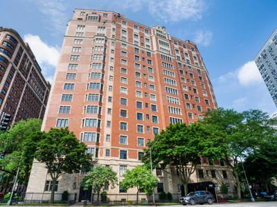 3800 N Lake Shore Drive