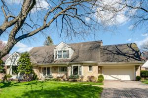 381 N Valley Road