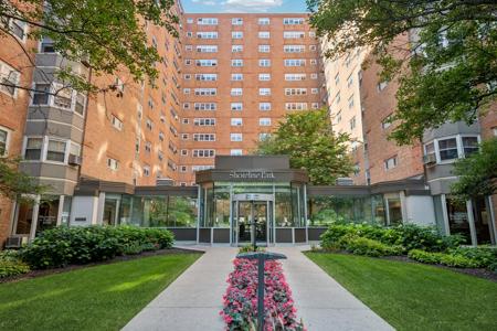 4950 N Marine Drive