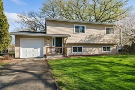 3312 W Lake Shore Drive