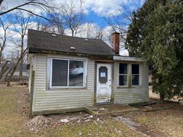 805 W Friendly Avenue
