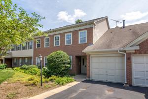 1602 Stratford Court