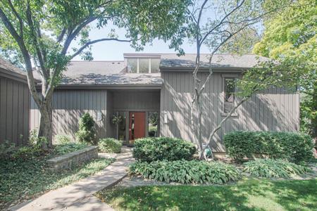 716B Old Barn Road