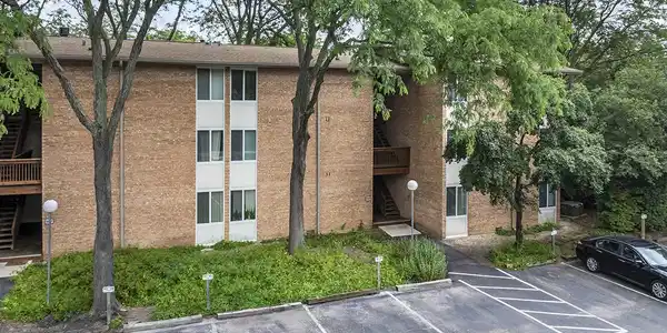 5809 Oakwood Drive