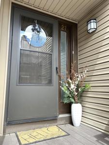 27 Mineola Road
