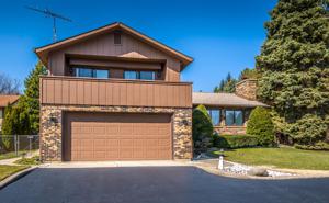 604 Crestview Drive