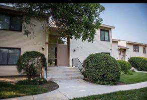 82 Commonwealth Court