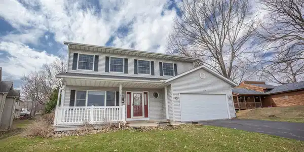1819 CANDLEWICK Drive SW