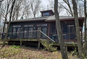 10 PINETREE Court