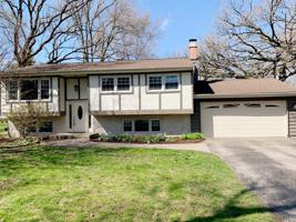 8724 Oakwood Drive