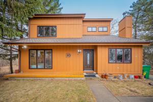 56 E Lakeview Avenue