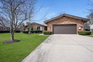 4228 Yorkshire Lane