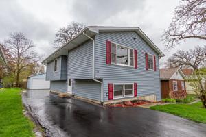 120 Beachview Drive